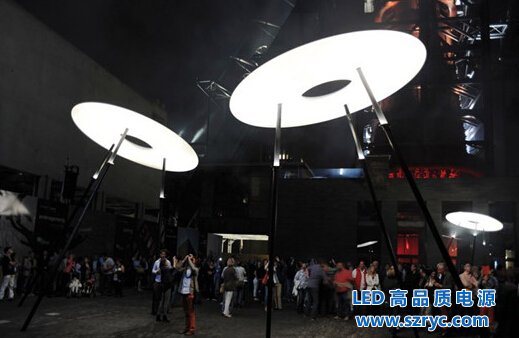 LED看成UFO！眼瞎還是太像？